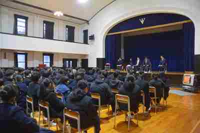 １年 進路講演会